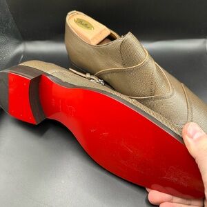 Christian Louboutin Mid-Brown Single Monk Dress She’s EU 44.5